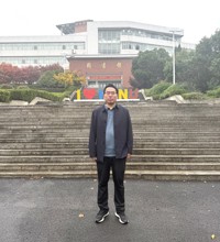 马东伟